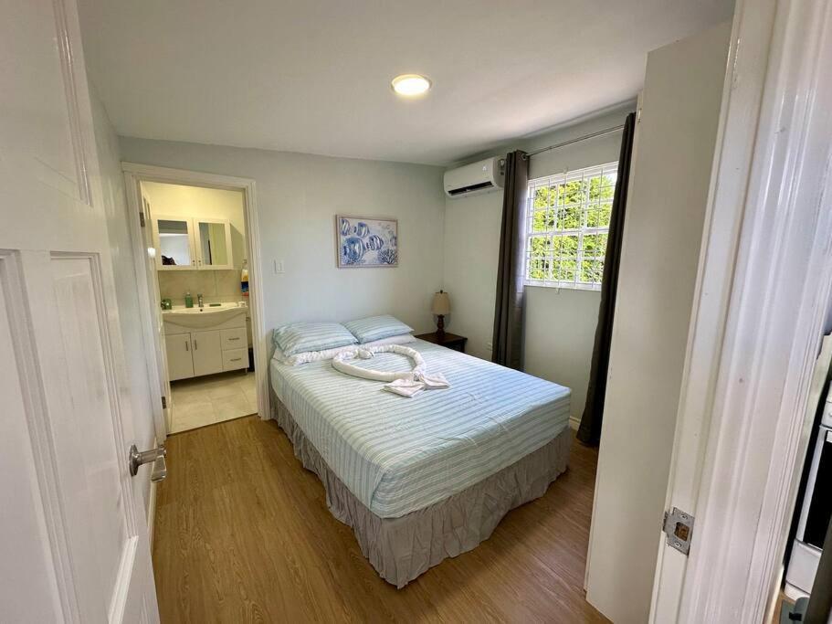 Island Life Apartment *
